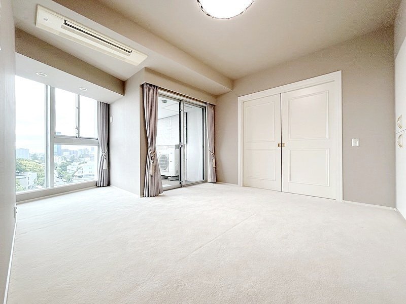 お部屋探しは株式会社 タウンハウジング までお気軽にお問合せ下さい。
クレジットカード決済・首都圏を中心直営143店舗 仲介件数全国2位の豊富な実績!諸費用・審査等・何でもご相談下さい。