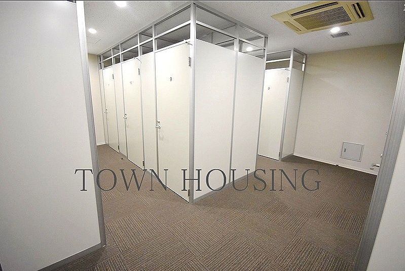 部屋探しは株式会社 タウンハウジング までお気軽にお問合せ下さい。
クレジットカード決済・首都圏を中心直営143店舗 仲介件数全国2位の豊富な実績!諸費用・審査等・何でもご相談下さい。