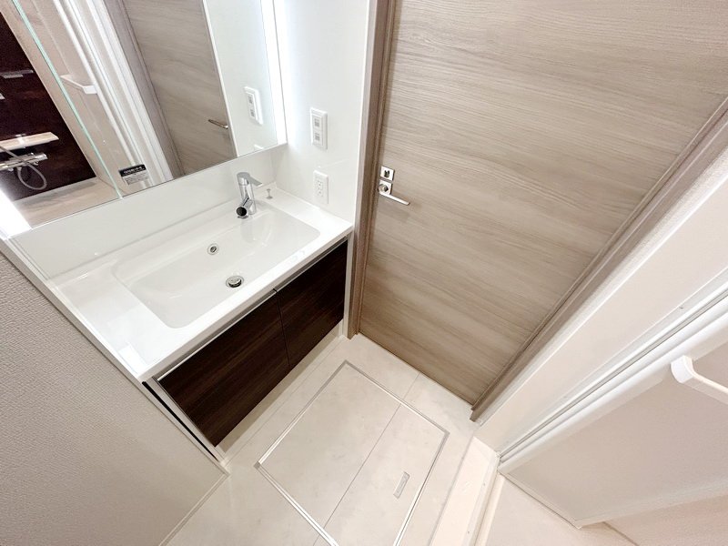 部屋探しは株式会社 タウンハウジング までお気軽にお問合せ下さい。
クレジットカード決済・首都圏を中心直営143店舗 仲介件数全国2位の豊富な実績!諸費用・審査等・何でもご相談下さい。