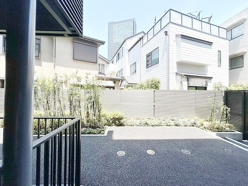 部屋探しは株式会社 タウンハウジング までお気軽にお問合せ下さい。
クレジットカード決済・首都圏を中心直営143店舗 仲介件数全国2位の豊富な実績!諸費用・審査等・何でもご相談下さい。