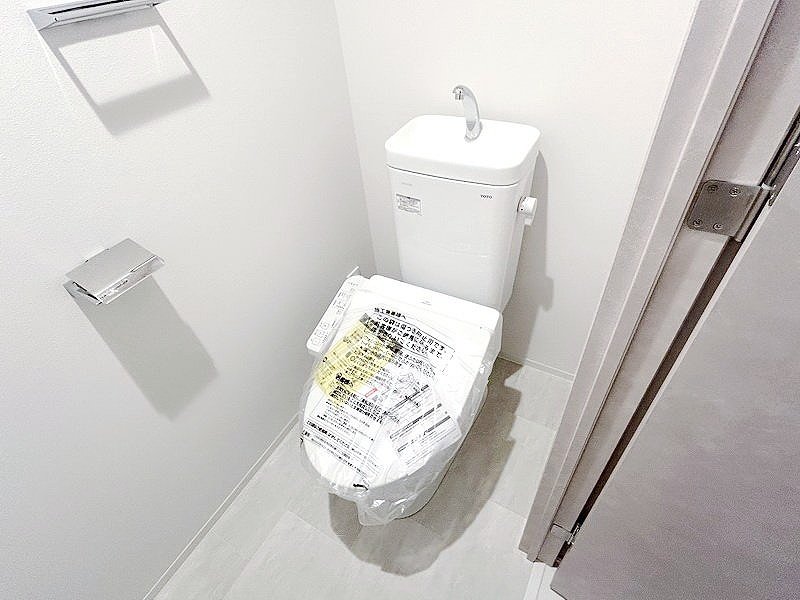 お部屋探しは株式会社 タウンハウジング までお気軽にお問合せ下さい。
クレジットカード決済・首都圏を中心直営143店舗 仲介件数全国2位の豊富な実績!諸費用・審査等・何でもご相談下さい。