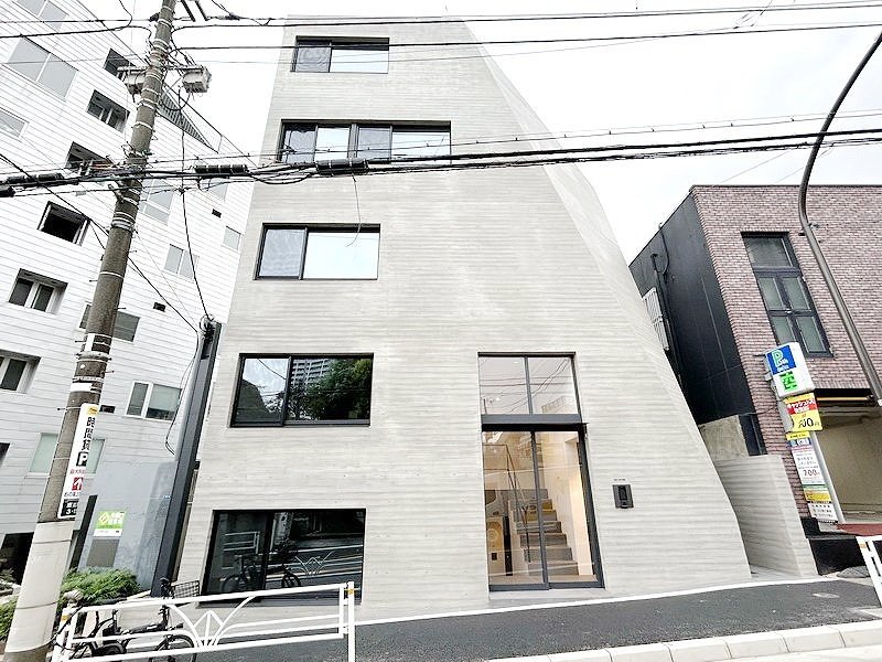 お部屋探しは株式会社 タウンハウジング までお気軽にお問合せ下さい。
クレジットカード決済・首都圏を中心直営143店舗 仲介件数全国2位の豊富な実績!諸費用・審査等・何でもご相談下さい。