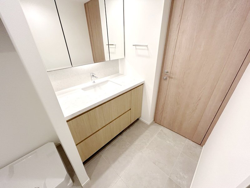 お部屋探しは株式会社 タウンハウジング までお気軽にお問合せ下さい。
クレジットカード決済・首都圏を中心直営143店舗 仲介件数全国2位の豊富な実績!諸費用・審査等・何でもご相談下さい。