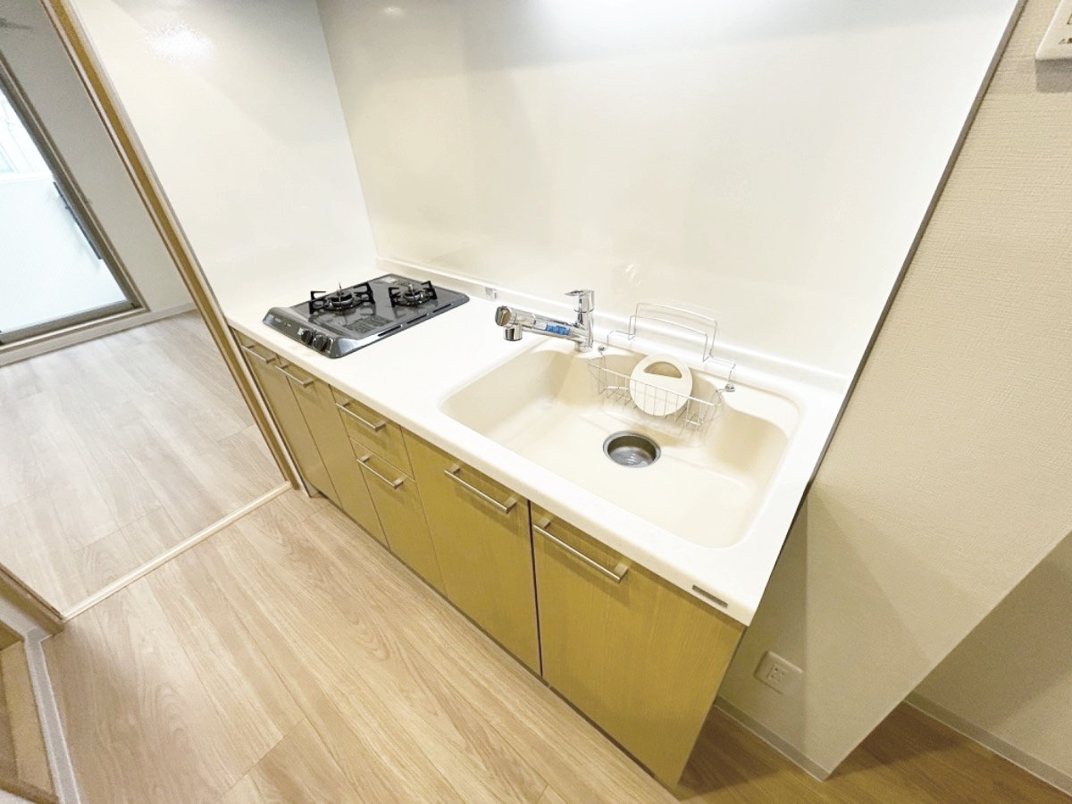 お部屋探しは株式会社 タウンハウジング までお気軽にお問合せ下さい。
クレジットカード決済・首都圏を中心直営143店舗 仲介件数全国2位の豊富な実績!諸費用・審査等・何でもご相談下さい。