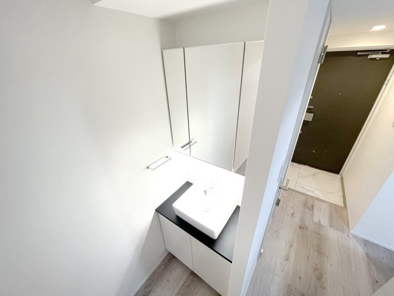 タウンハウジングレジデンス事業部 恵比寿店・赤坂店までお問合せ下さい。