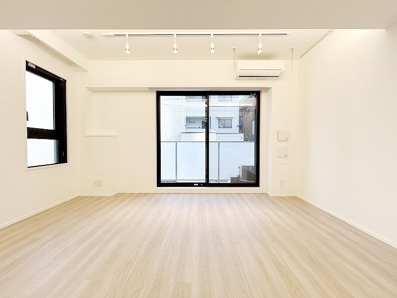 お部屋探しは株式会社 タウンハウジング までお気軽にお問合せ下さい。
クレジットカード決済・首都圏を中心直営143店舗 仲介件数全国2位の豊富な実績!諸費用・審査等・何でもご相談下さい。