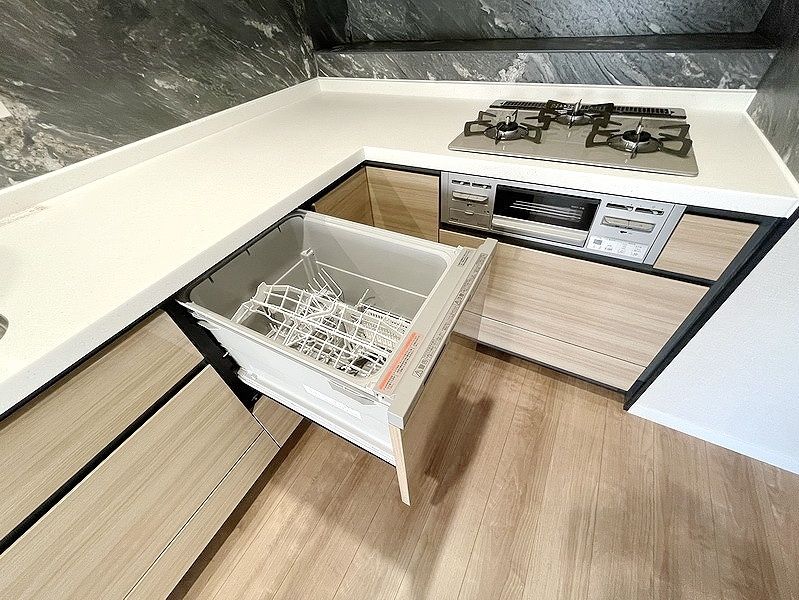 お問合せは(株)タウンハウジングレジデンス事業部 赤坂店・恵比寿店までお問合せ下さい。