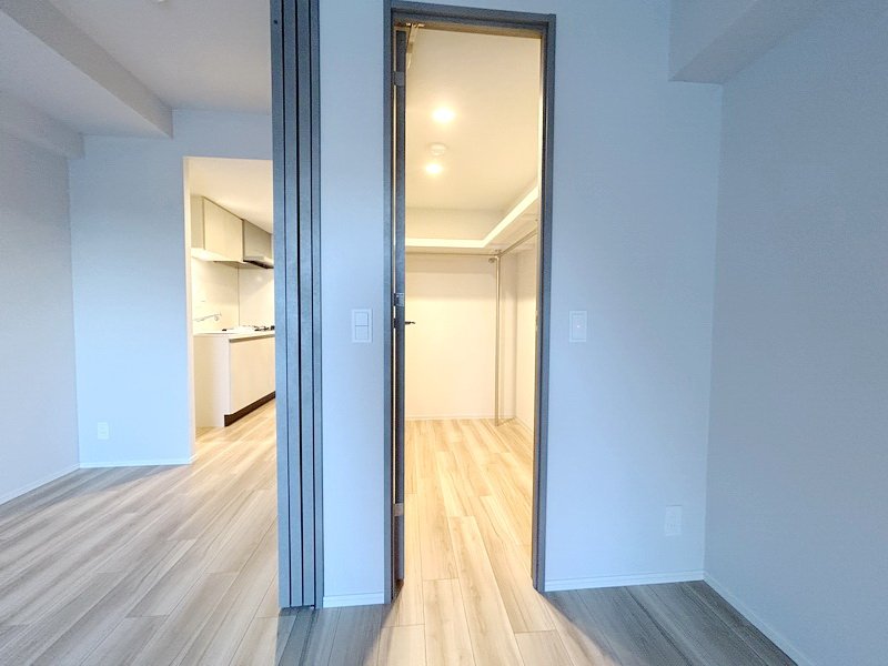 部屋探しは株式会社 タウンハウジング までお気軽にお問合せ下さい。
クレジットカード決済・首都圏を中心直営143店舗 仲介件数全国2位の豊富な実績!諸費用・審査等・何でもご相談下さい。