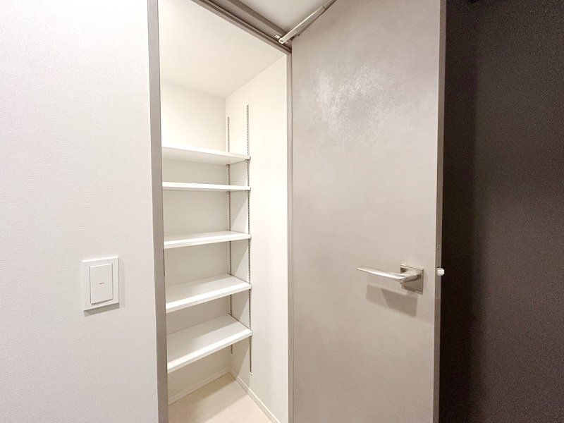 部屋探しは株式会社 タウンハウジング までお気軽にお問合せ下さい。
クレジットカード決済・首都圏を中心直営143店舗 仲介件数全国2位の豊富な実績!諸費用・審査等・何でもご相談下さい。