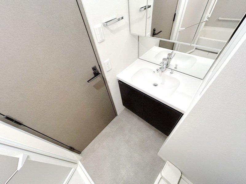 お部屋探しは株式会社 タウンハウジング までお気軽にお問合せ下さい。
クレジットカード決済・首都圏を中心直営143店舗 仲介件数全国2位の豊富な実績!諸費用・審査等・何でもご相談下さい。