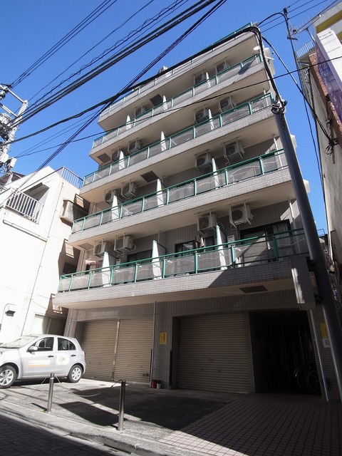 お部屋探しは株式会社 タウンハウジング までお気軽にお問合せ下さい。
クレジットカード決済・首都圏を中心直営143店舗 仲介件数全国2位の豊富な実績!諸費用・審査等・何でもご相談下さい。