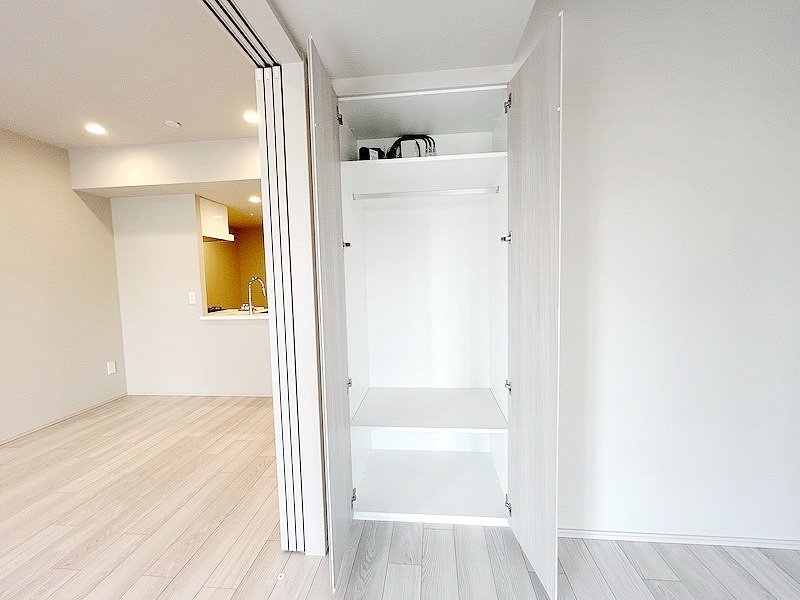 お部屋探しは株式会社 タウンハウジング までお気軽にお問合せ下さい。
クレジットカード決済・首都圏を中心直営143店舗 仲介件数全国2位の豊富な実績!諸費用・審査等・何でもご相談下さい。