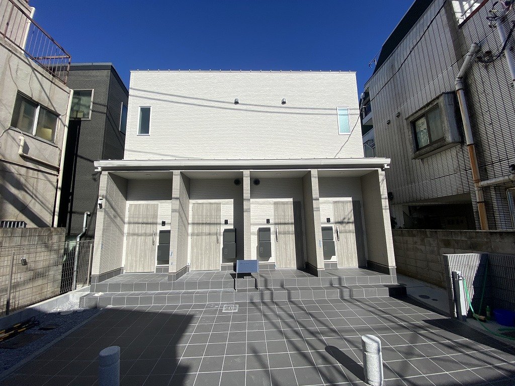 部屋探しは株式会社 タウンハウジング までお気軽にお問合せ下さい。
クレジットカード決済・首都圏を中心直営143店舗 仲介件数全国2位の豊富な実績!諸費用・審査等・何でもご相談下さい。