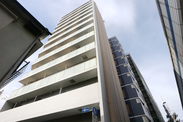 お部屋探しは株式会社 タウンハウジング までお気軽にお問合せ下さい。
クレジットカード決済・首都圏を中心直営143店舗 仲介件数全国2位の豊富な実績!諸費用・審査等・何でもご相談下さい。