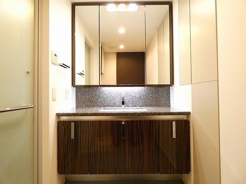 お部屋探しは株式会社 タウンハウジング までお気軽にお問合せ下さい。
クレジットカード決済・首都圏を中心直営143店舗 仲介件数全国2位の豊富な実績!諸費用・審査等・何でもご相談下さい。