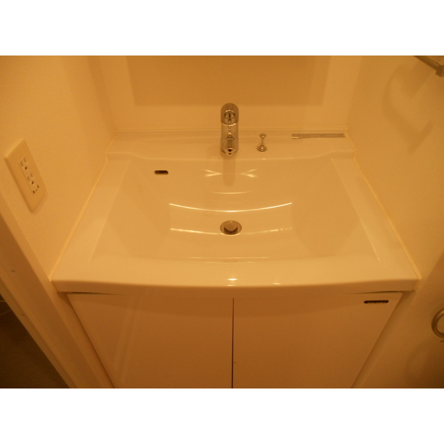 お部屋探しは株式会社 タウンハウジング までお気軽にお問合せ下さい。
クレジットカード決済・首都圏を中心直営143店舗 仲介件数全国2位の豊富な実績!諸費用・審査等・何でもご相談下さい。