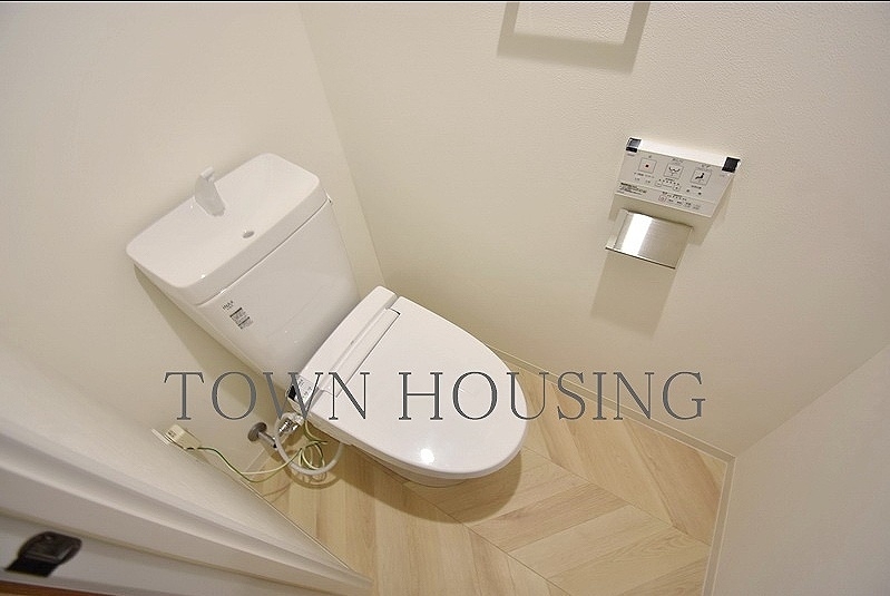 お部屋探しは株式会社 タウンハウジング までお気軽にお問合せ下さい。
クレジットカード決済・首都圏を中心直営143店舗 仲介件数全国2位の豊富な実績!諸費用・審査等・何でもご相談下さい。