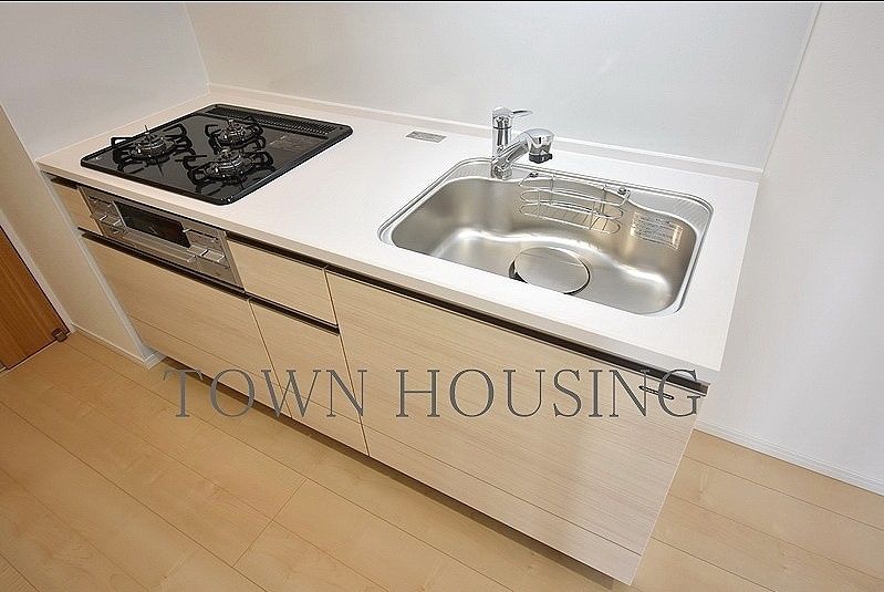 お部屋探しは株式会社 タウンハウジング までお気軽にお問合せ下さい。
クレジットカード決済・首都圏を中心直営143店舗 仲介件数全国2位の豊富な実績!諸費用・審査等・何でもご相談下さい。