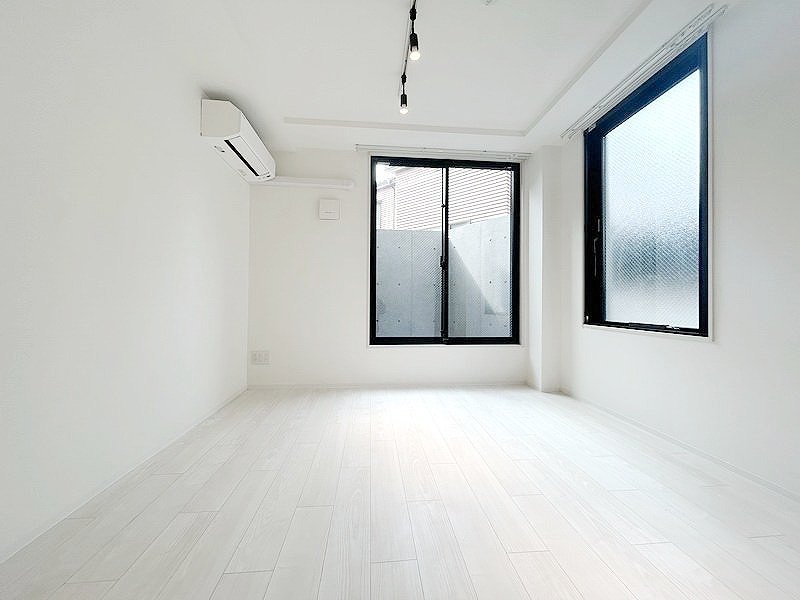 部屋探しは株式会社 タウンハウジング までお気軽にお問合せ下さい。
クレジットカード決済・首都圏を中心直営143店舗 仲介件数全国2位の豊富な実績!諸費用・審査等・何でもご相談下さい。