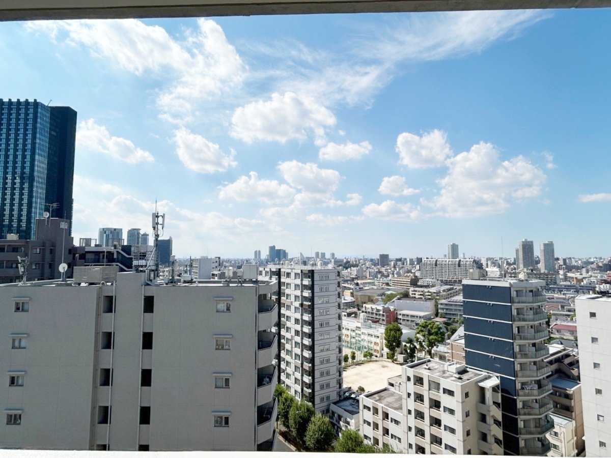 お部屋探しは株式会社 タウンハウジング までお気軽にお問合せ下さい。
クレジットカード決済・首都圏を中心直営143店舗 仲介件数全国2位の豊富な実績!諸費用・審査等・何でもご相談下さい。