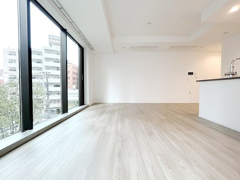 お部屋探しは株式会社 タウンハウジング までお気軽にお問合せ下さい。
クレジットカード決済・首都圏を中心直営143店舗 仲介件数全国2位の豊富な実績!諸費用・審査等・何でもご相談下さい。