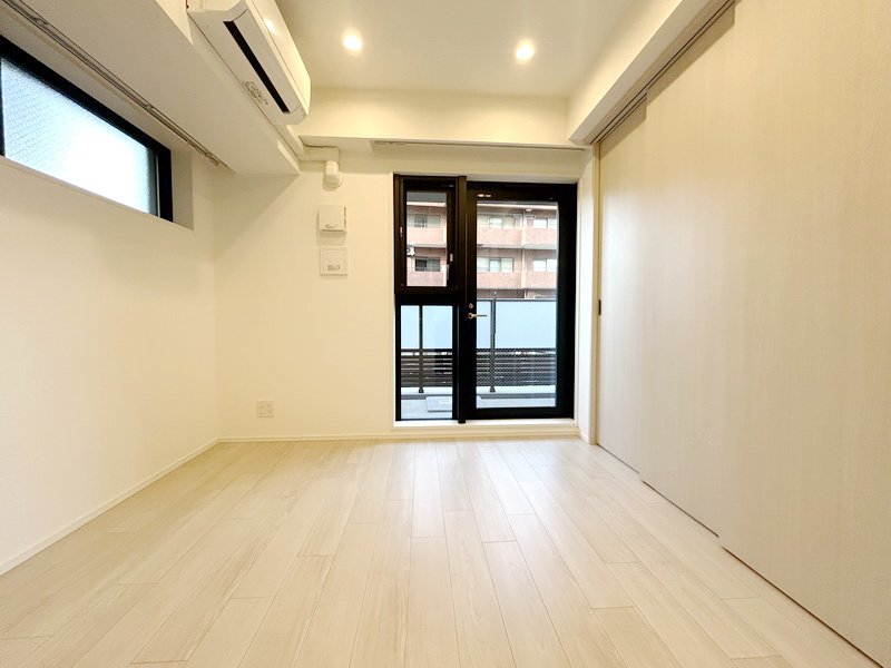 お部屋探しは株式会社 タウンハウジング までお気軽にお問合せ下さい。
クレジットカード決済・首都圏を中心直営143店舗 仲介件数全国2位の豊富な実績!諸費用・審査等・何でもご相談下さい。