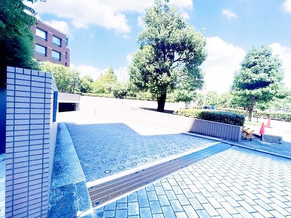 部屋探しは株式会社 タウンハウジング までお気軽にお問合せ下さい。
クレジットカード決済・首都圏を中心直営143店舗 仲介件数全国2位の豊富な実績!諸費用・審査等・何でもご相談下さい。