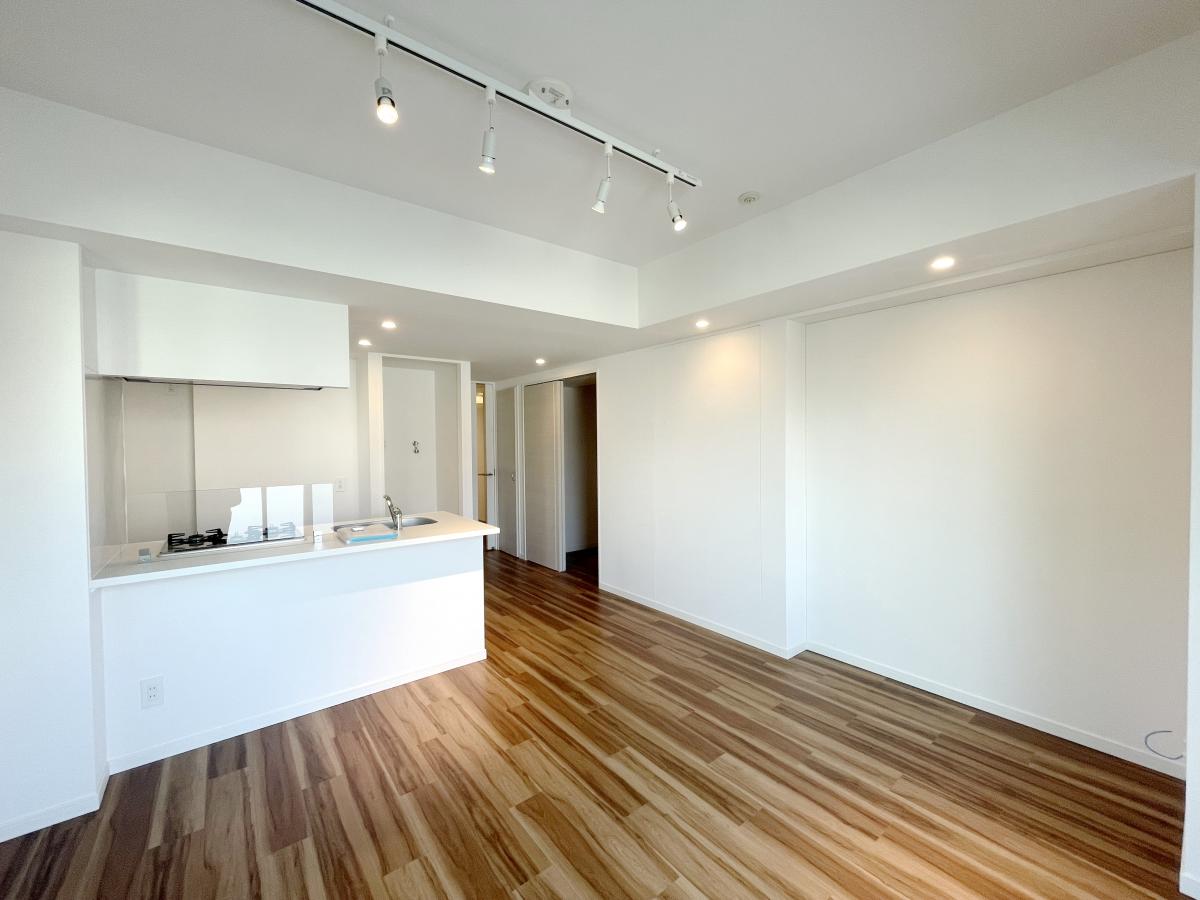 お部屋探しは株式会社 タウンハウジング までお気軽にお問合せ下さい。
クレジットカード決済・首都圏を中心直営143店舗 仲介件数全国2位の豊富な実績!諸費用・審査等・何でもご相談下さい。