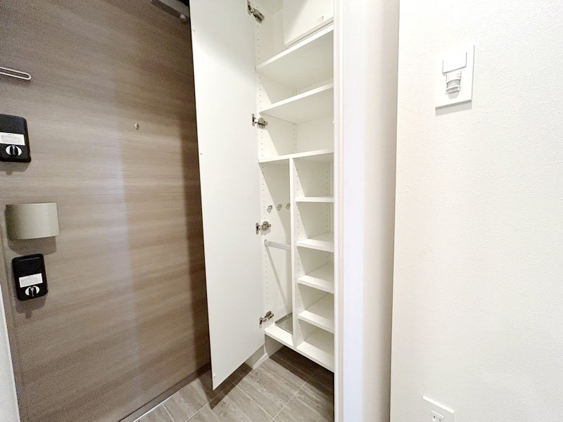 お部屋探しは株式会社 タウンハウジング までお気軽にお問合せ下さい。
クレジットカード決済・首都圏を中心直営143店舗 仲介件数全国2位の豊富な実績!諸費用・審査等・何でもご相談下さい。