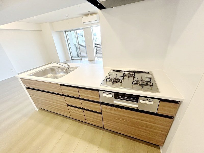 部屋探しは株式会社 タウンハウジング までお気軽にお問合せ下さい。
クレジットカード決済・首都圏を中心直営143店舗 仲介件数全国2位の豊富な実績!諸費用・審査等・何でもご相談下さい。