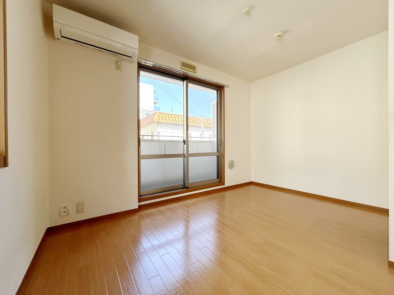 部屋探しは株式会社 タウンハウジング までお気軽にお問合せ下さい。
クレジットカード決済・首都圏を中心直営143店舗 仲介件数全国2位の豊富な実績!諸費用・審査等・何でもご相談下さい。