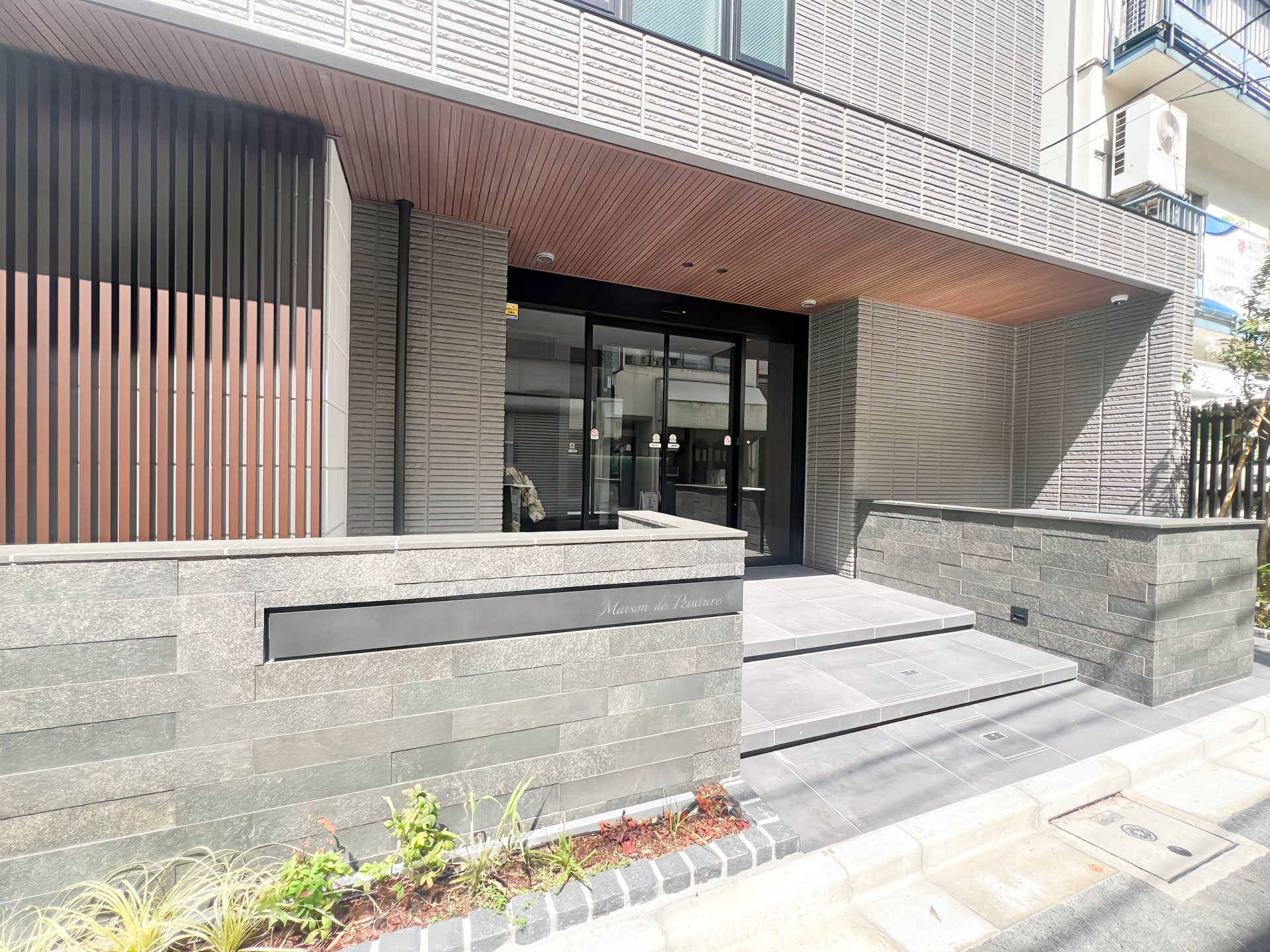 お問合せは(株)タウンハウジング東京赤坂店【03-5563-9055】へ