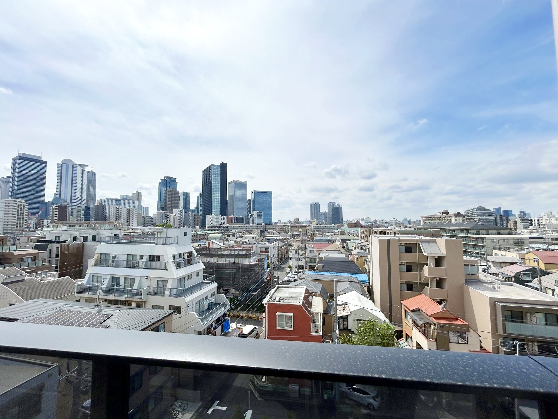 お部屋探しは株式会社 タウンハウジング までお気軽にお問合せ下さい。
クレジットカード決済・首都圏を中心直営143店舗 仲介件数全国2位の豊富な実績!諸費用・審査等・何でもご相談下さい。