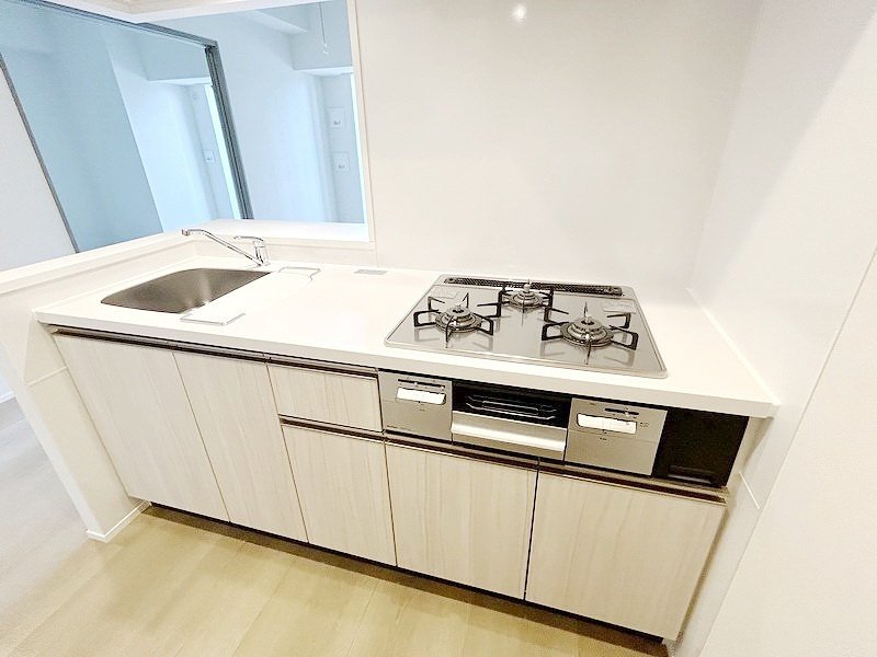 部屋探しは株式会社 タウンハウジング までお気軽にお問合せ下さい。
クレジットカード決済・首都圏を中心直営143店舗 仲介件数全国2位の豊富な実績!諸費用・審査等・何でもご相談下さい。