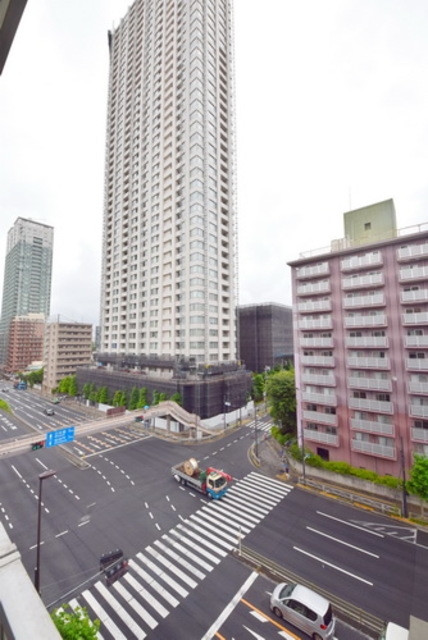 お部屋探しは株式会社 タウンハウジング までお気軽にお問合せ下さい。
クレジットカード決済・首都圏を中心直営143店舗 仲介件数全国2位の豊富な実績!諸費用・審査等・何でもご相談下さい。