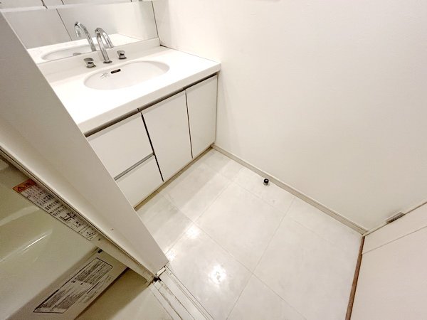 お問合せは(株)タウンハウジングレジデンス事業部【03-5563-9055】までお気軽にお問合せ下さい。