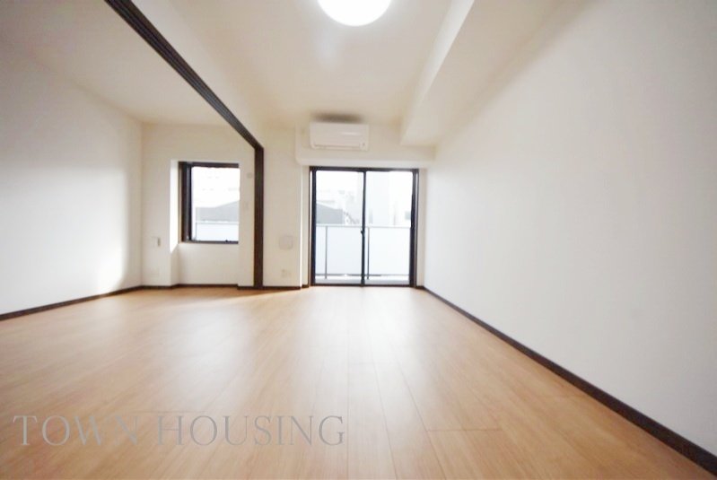 お問合せは(株)タウンハウジングレジデンス事業部【03-5563-9055】までお気軽にお問合せ下さい。