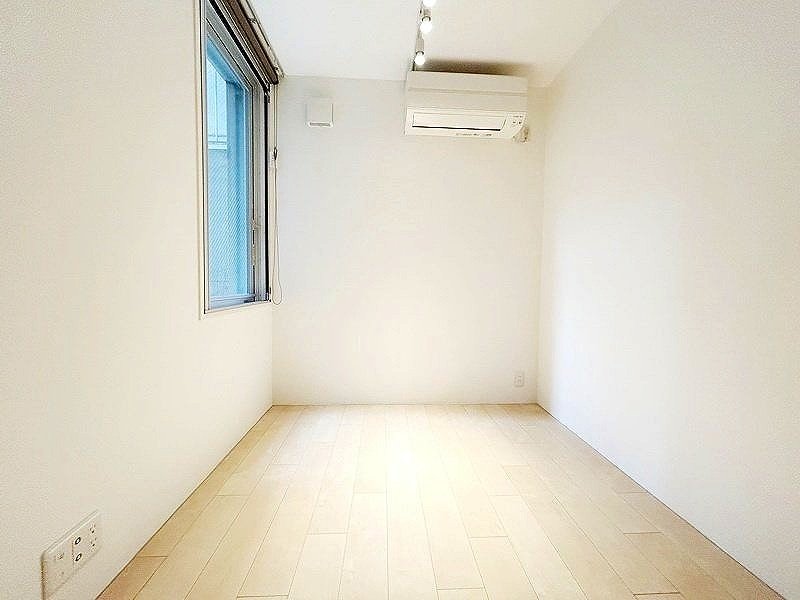 お部屋探しは株式会社 タウンハウジング までお気軽にお問合せ下さい。
クレジットカード決済・首都圏を中心直営143店舗 仲介件数全国2位の豊富な実績!諸費用・審査等・何でもご相談下さい。