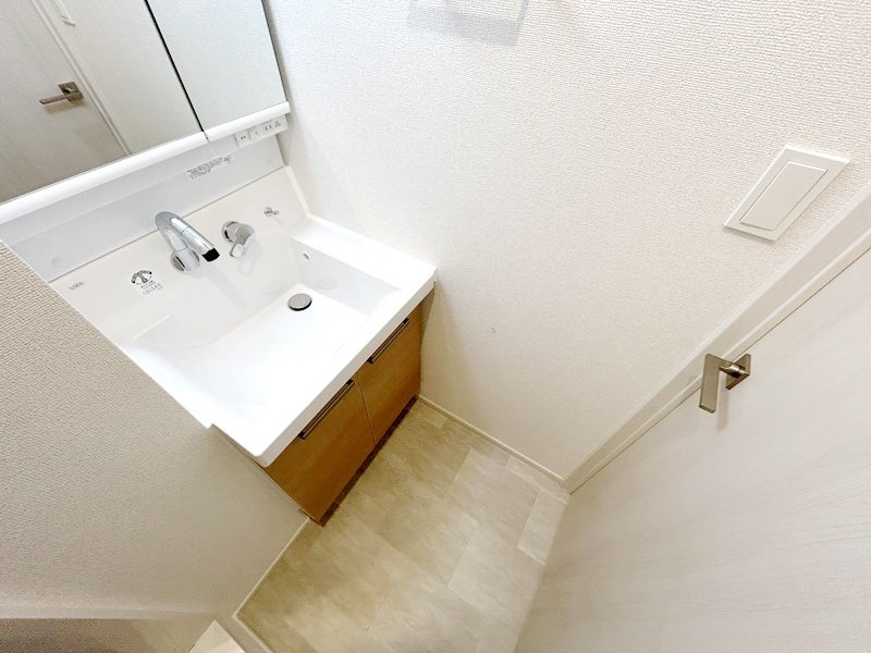 お部屋探しは株式会社 タウンハウジング までお気軽にお問合せ下さい。
クレジットカード決済・首都圏を中心直営143店舗 仲介件数全国2位の豊富な実績!諸費用・審査等・何でもご相談下さい。