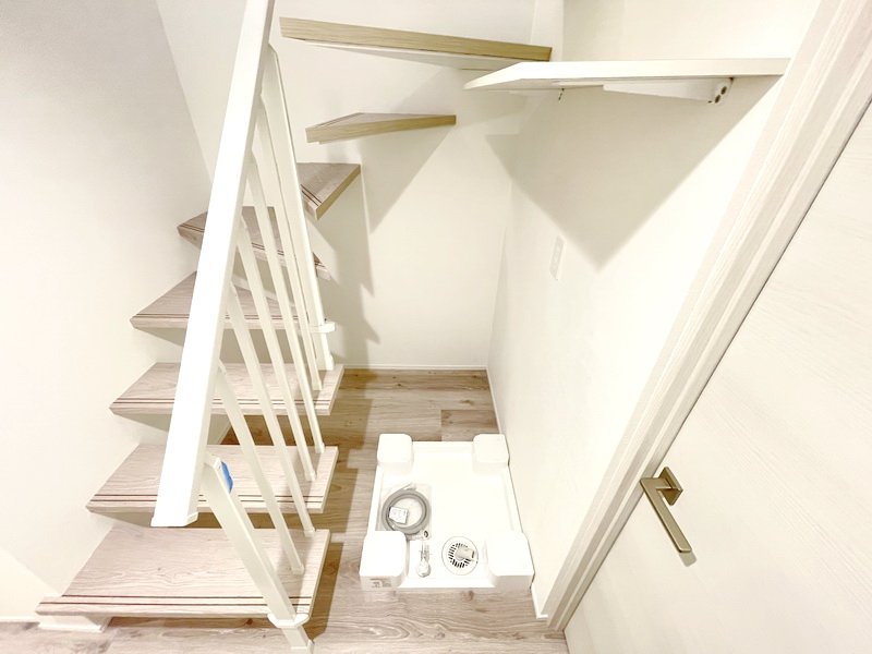 タウンハウジングレジデンス事業部 恵比寿店・赤坂店までお問合せ下さい。