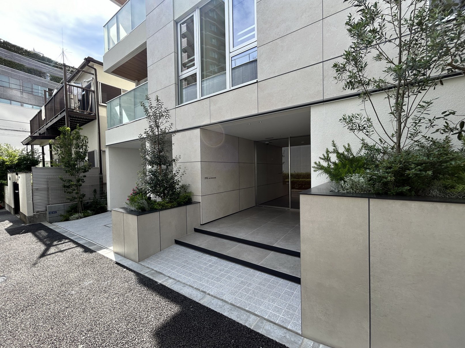 部屋探しは株式会社 タウンハウジング までお気軽にお問合せ下さい。
クレジットカード決済・首都圏を中心直営143店舗 仲介件数全国2位の豊富な実績!諸費用・審査等・何でもご相談下さい。