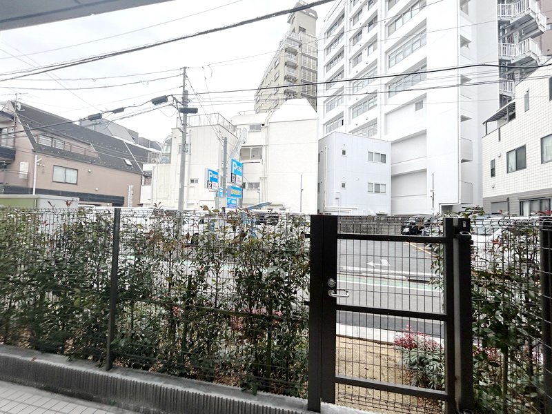 お部屋探しは株式会社 タウンハウジング までお気軽にお問合せ下さい。
クレジットカード決済・首都圏を中心直営143店舗 仲介件数全国2位の豊富な実績!諸費用・審査等・何でもご相談下さい。