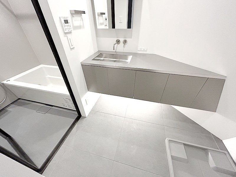 お部屋探しは株式会社 タウンハウジング までお気軽にお問合せ下さい。
クレジットカード決済・首都圏を中心直営143店舗 仲介件数全国2位の豊富な実績!諸費用・審査等・何でもご相談下さい。