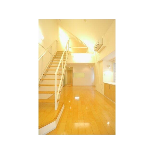 お部屋探しは株式会社 タウンハウジング までお気軽にお問合せ下さい。
クレジットカード決済・首都圏を中心直営143店舗 仲介件数全国2位の豊富な実績!諸費用・審査等・何でもご相談下さい。