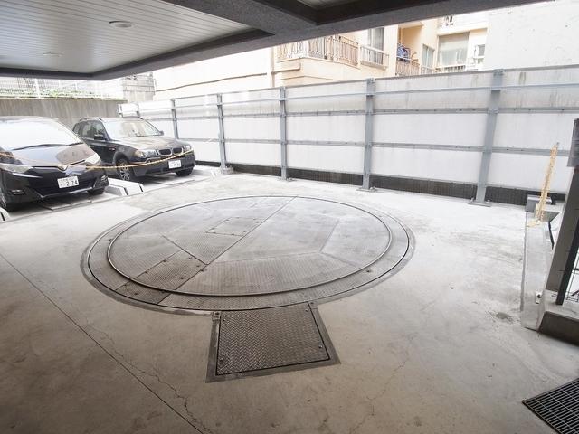 部屋探しは株式会社 タウンハウジング までお気軽にお問合せ下さい。
クレジットカード決済・首都圏を中心直営143店舗 仲介件数全国2位の豊富な実績!諸費用・審査等・何でもご相談下さい。