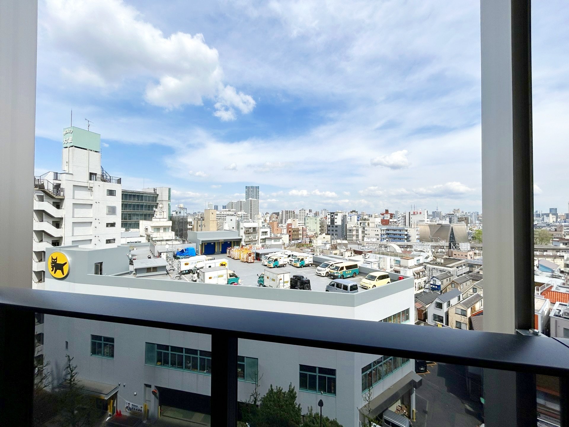 お部屋探しは株式会社 タウンハウジング までお気軽にお問合せ下さい。
クレジットカード決済・首都圏を中心直営143店舗 仲介件数全国2位の豊富な実績!諸費用・審査等・何でもご相談下さい。