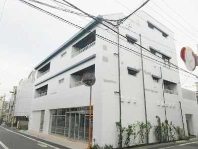 お部屋探しは株式会社 タウンハウジング までお気軽にお問合せ下さい。
クレジットカード決済・首都圏を中心直営143店舗 仲介件数全国2位の豊富な実績!諸費用・審査等・何でもご相談下さい。