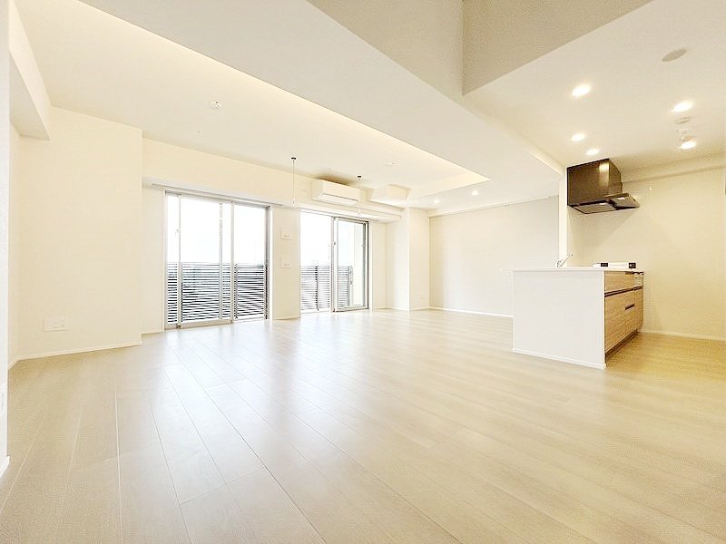 部屋探しは株式会社 タウンハウジング までお気軽にお問合せ下さい。
クレジットカード決済・首都圏を中心直営143店舗 仲介件数全国2位の豊富な実績!諸費用・審査等・何でもご相談下さい。