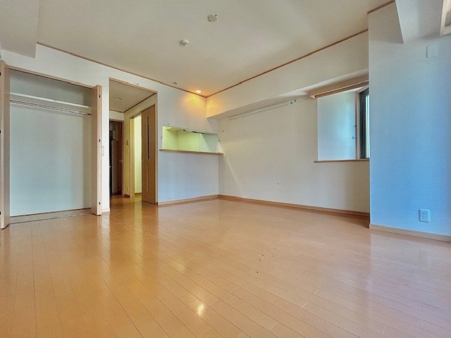 部屋探しは株式会社 タウンハウジング までお気軽にお問合せ下さい。
クレジットカード決済・首都圏を中心直営143店舗 仲介件数全国2位の豊富な実績!諸費用・審査等・何でもご相談下さい。