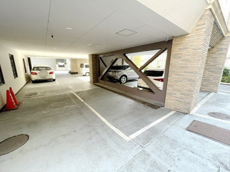 お問合せは(株)タウンハウジングレジデンス事業部【03-5563-9055】までお気軽にお問合せ下さい。